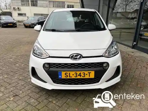 Hyundai i10 1.0 blue 2018