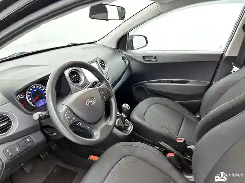 Hyundai i10 1.0 blue 2018