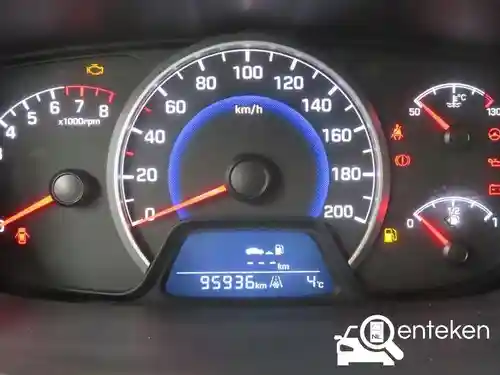 Hyundai i10 1.0 blue 2018