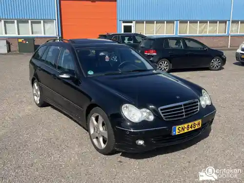 Mercedes-Benz C 200 T-model 2004