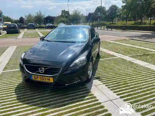 Volvo V40 D4 2013