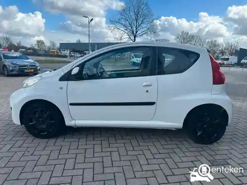 Peugeot 107 1.0 70 2010