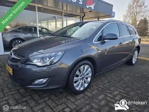 Opel Astra Sports Tourer 1.4 Turbo 2011
