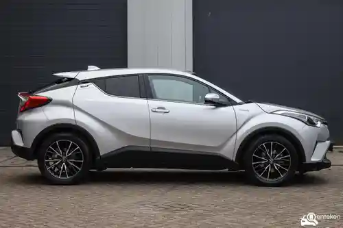 Toyota C-HR 1.8 Hybrid 2018
