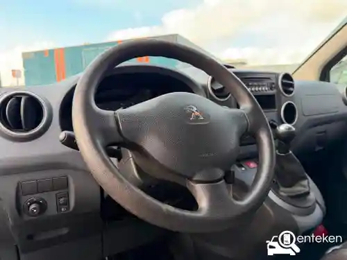 Peugeot Partner Tepee 100 VTi 2012