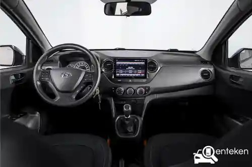 Hyundai i10 1.0 blue 2018
