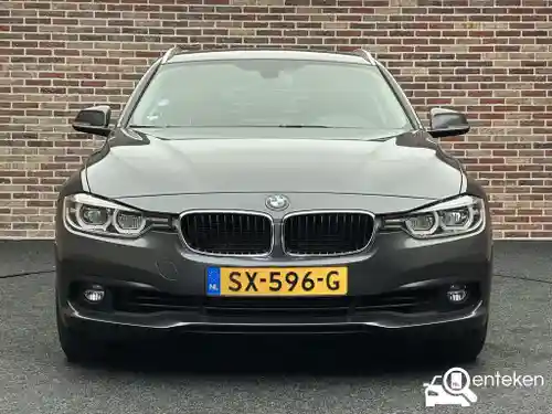 BMW 318i Touring 2018