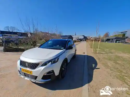 Peugeot 3008 1.2 PureTech 130 2018