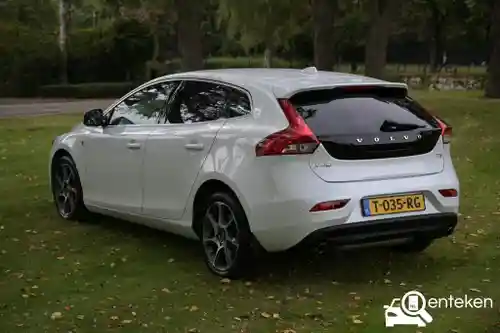Volvo V40 T3 2016