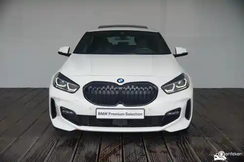 BMW 118i 2023