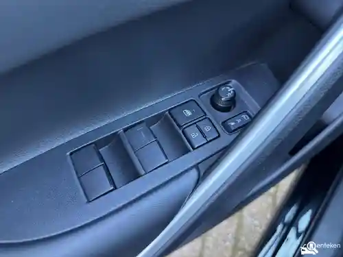 Toyota Corolla Cross 1.8 Hybrid 2023