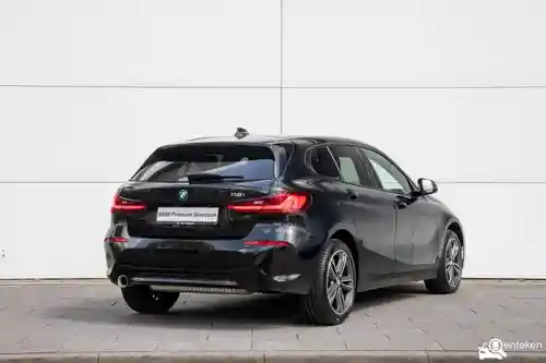 BMW 118i 2023