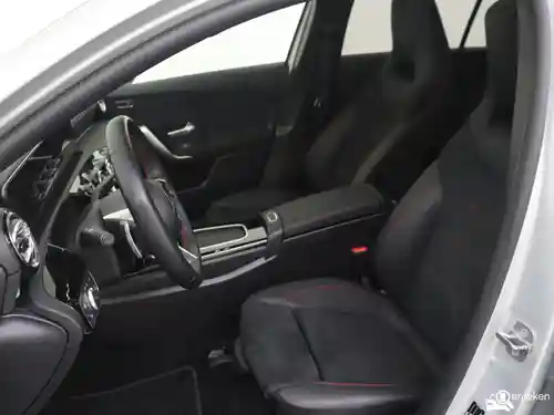 Mercedes-Benz A 180 2023