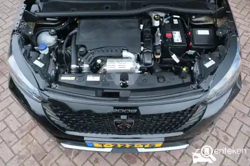 Peugeot 2008 1.2 PureTech 130 2023