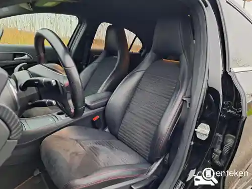 Mercedes-Benz A 180 2013