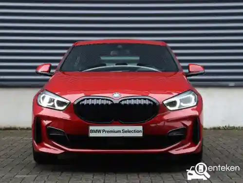 BMW 118i 2023