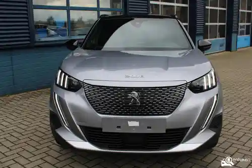 Peugeot e-2008 2023