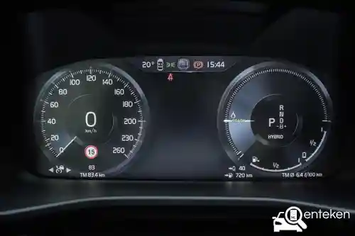 Volvo XC40 Recharge Plug-in Hybrid T4 2023