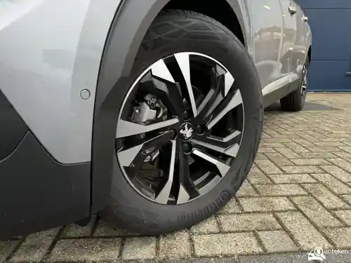 Peugeot e-2008 2023