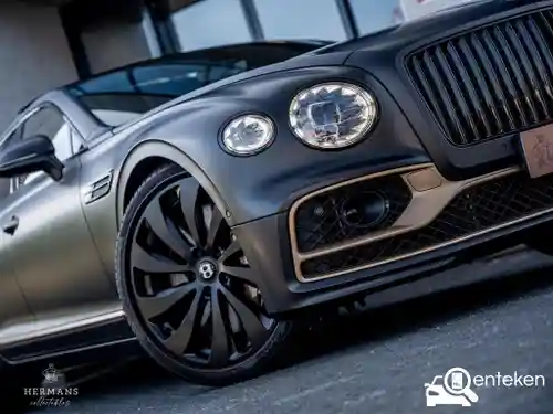 Bentley Flying Spur V8 2021