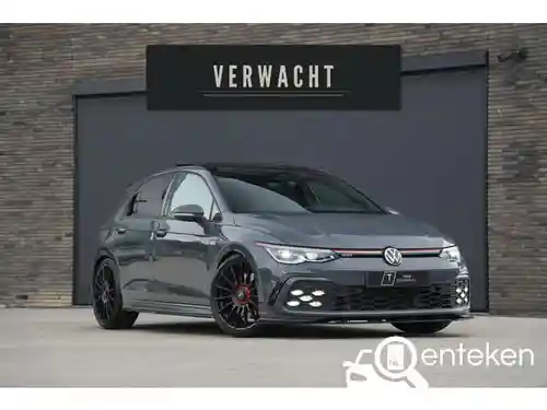 VW Golf GTI 2021
