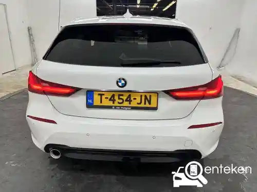 BMW 118i 2023