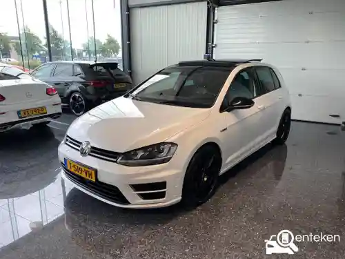VW Golf R 2014