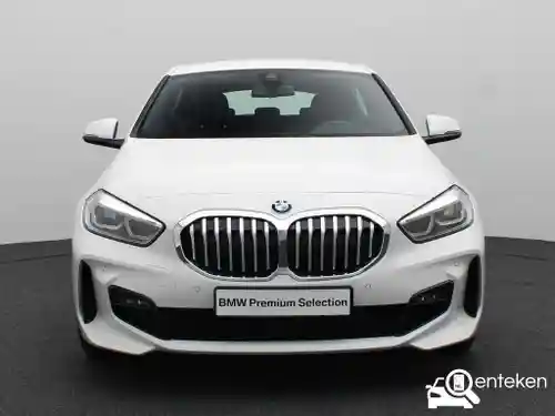 BMW 118i 2023