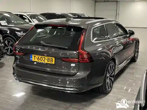 Volvo V90 T6 2023