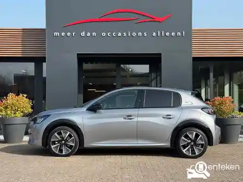Peugeot e-208 136 2022