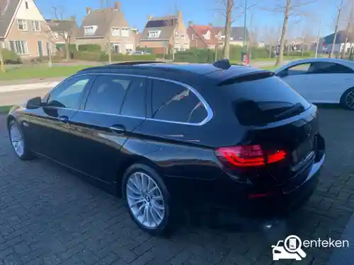 BMW 520i Touring 2013