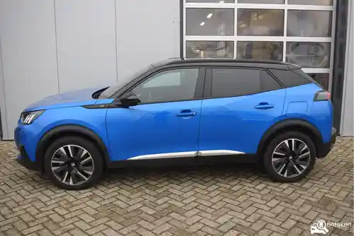 Peugeot e-2008 2021