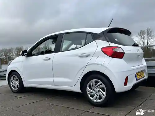 Hyundai i10 1.0 2023