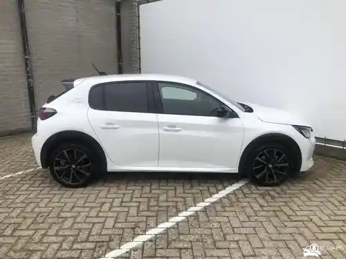 Peugeot 208 1.2 PureTech 100 2023