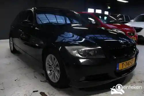 BMW 320i 2006