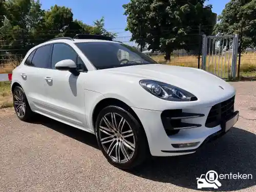 Porsche Macan Turbo 2014