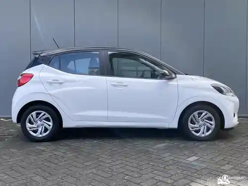 Hyundai i10 1.0 2023