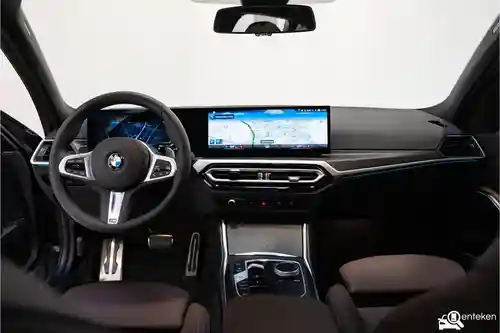 BMW 318i Touring 2023