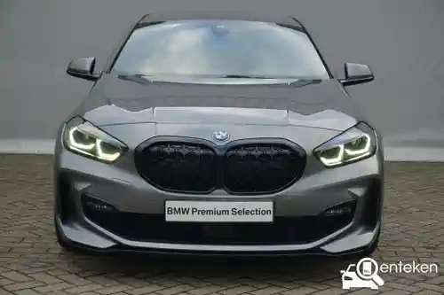 BMW 118i 2023