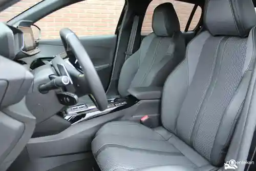 Peugeot 208 1.2 PureTech 100 2023