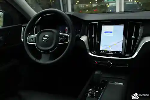 Volvo V60 B4 2023