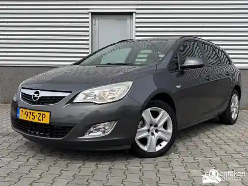Opel Astra Sports Tourer 1.6 2011