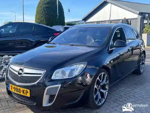Opel Insignia Sports Tourer OPC 2011