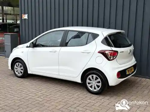 Hyundai i10 1.0 blue 2018
