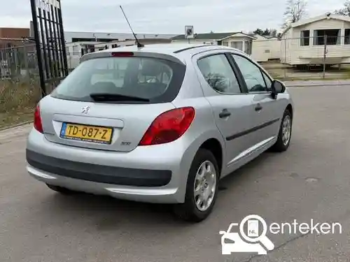 Peugeot 207 75 2007