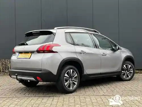 Peugeot 2008 1.2 PureTech 110 2018