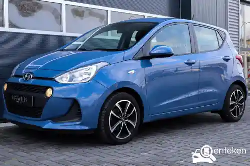 Hyundai i10 1.0 blue 2018