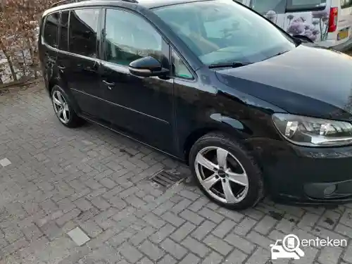 VW Touran 2.0 TDI BMT 2011