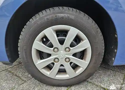 Hyundai i10 1.0 blue 2018