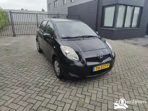Toyota Yaris 1.0 2010